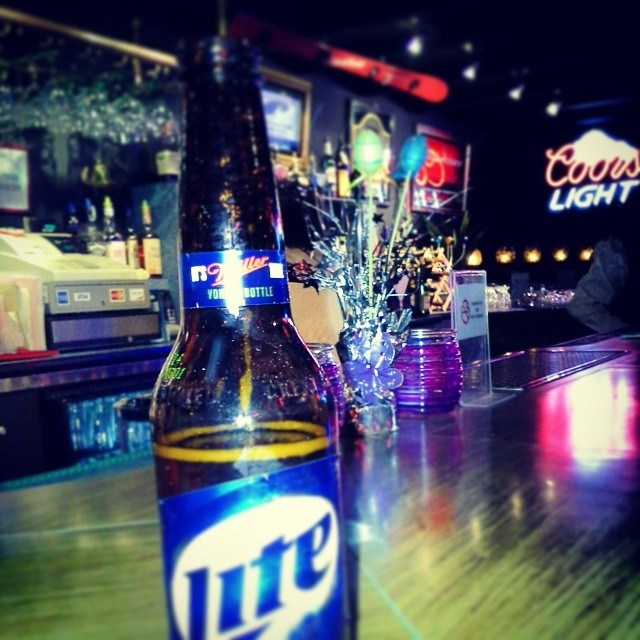 #drinkablereno #adjunctcorngmobeer #point #karaoke